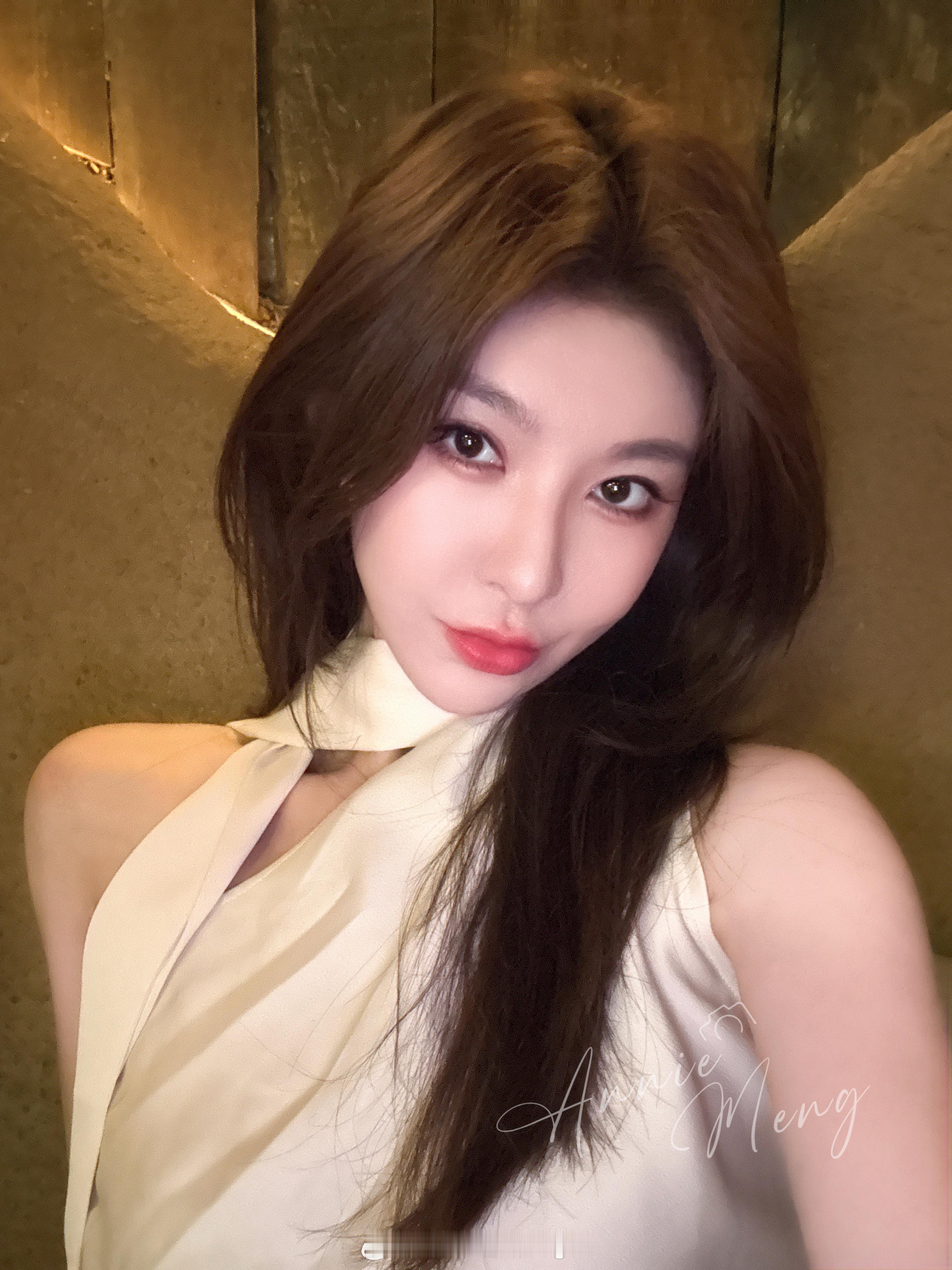 今夜星光闪闪，爱你的心满满[抱一抱]今天穿什么ootd ​​​
