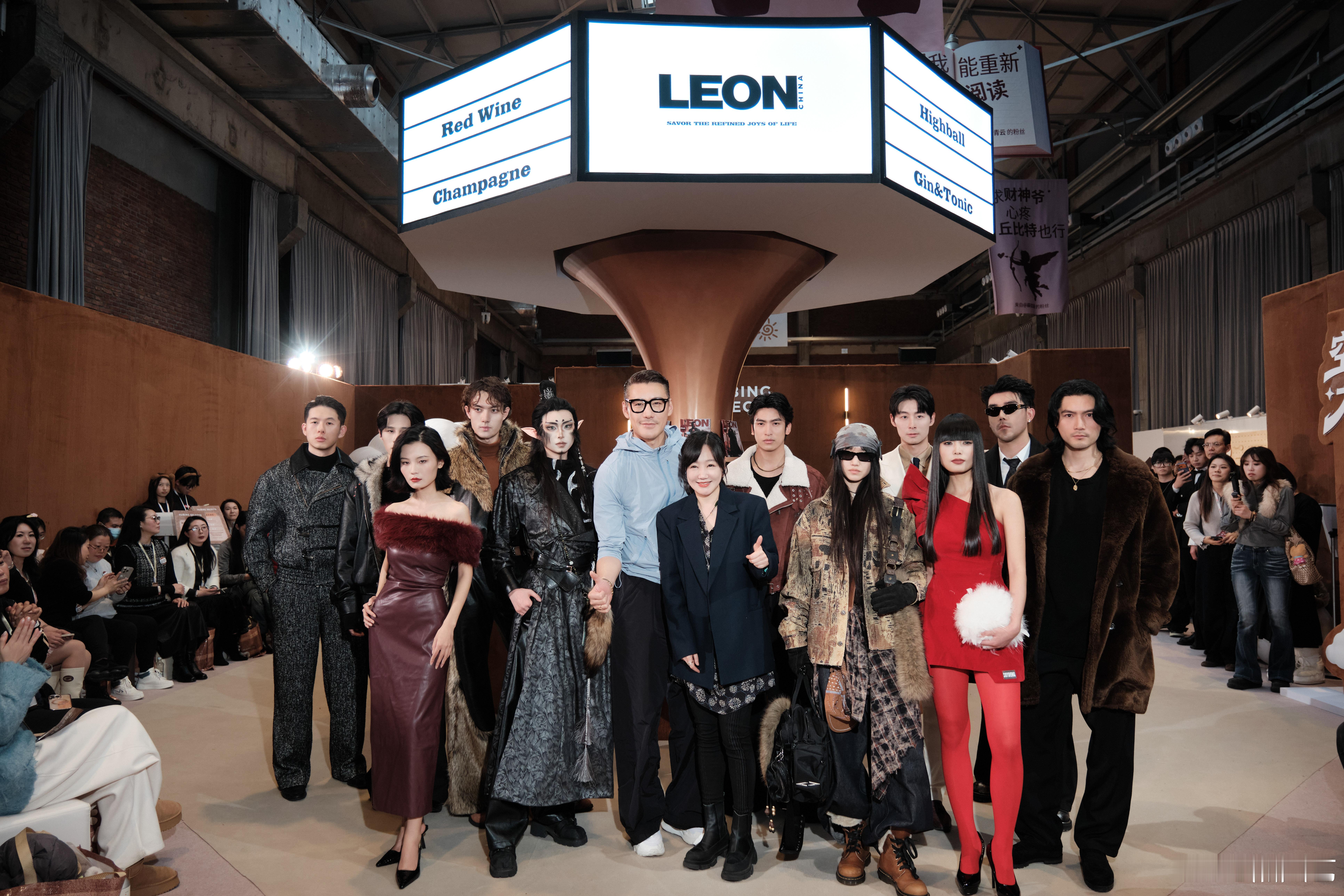 薛佳凝说胡兵是优质偶像 薛佳凝的认可太戳心！重逢直言胡兵是优质偶像，两人从青涩到