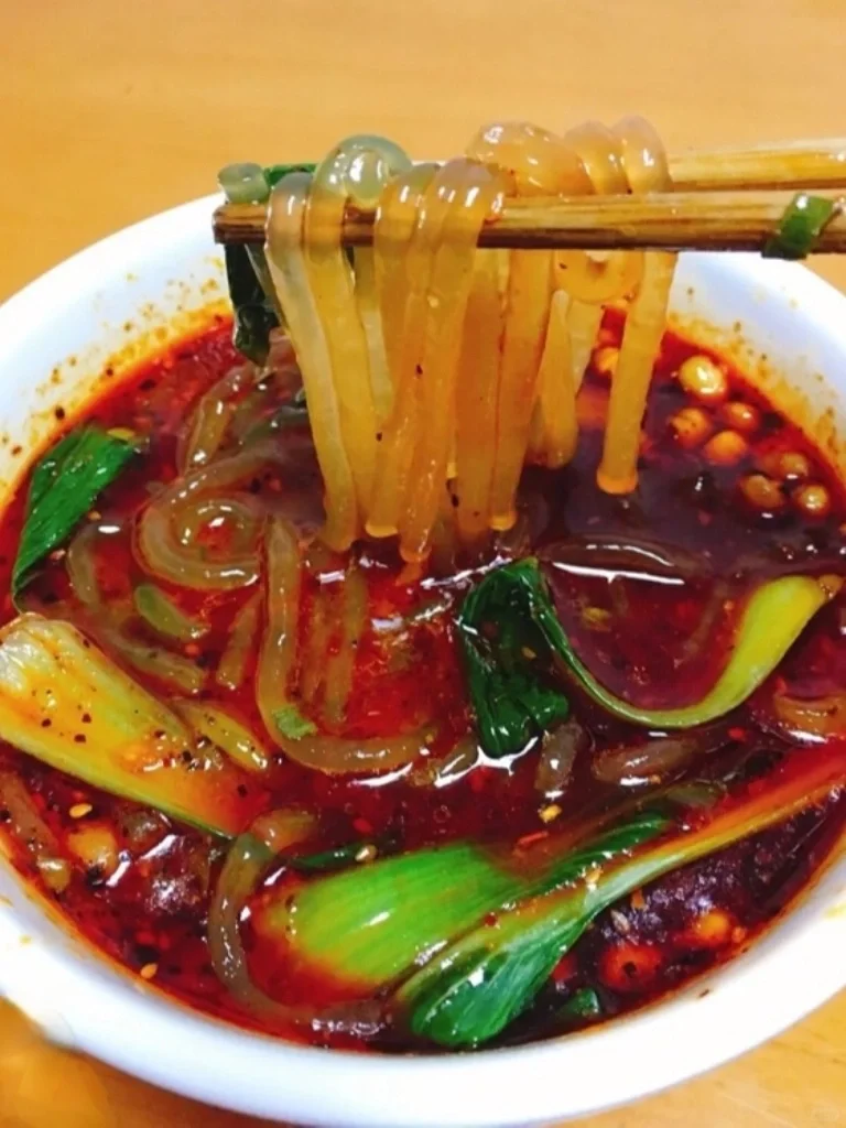 酸辣粉到底是自己煮好吃还是