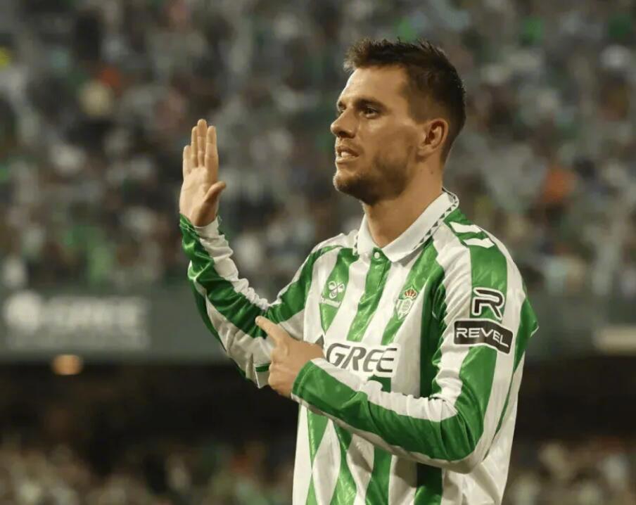 据阿根廷媒体Doble Amarilla透露，现效力于皇家贝蒂斯的中场洛塞尔索即