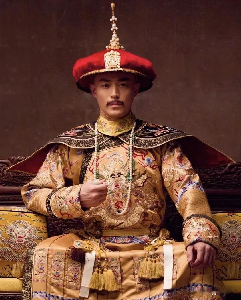 康熙活得太太太太长了，所以以“演戏”著称的八贤王都演不动了。

因为你的任何性格