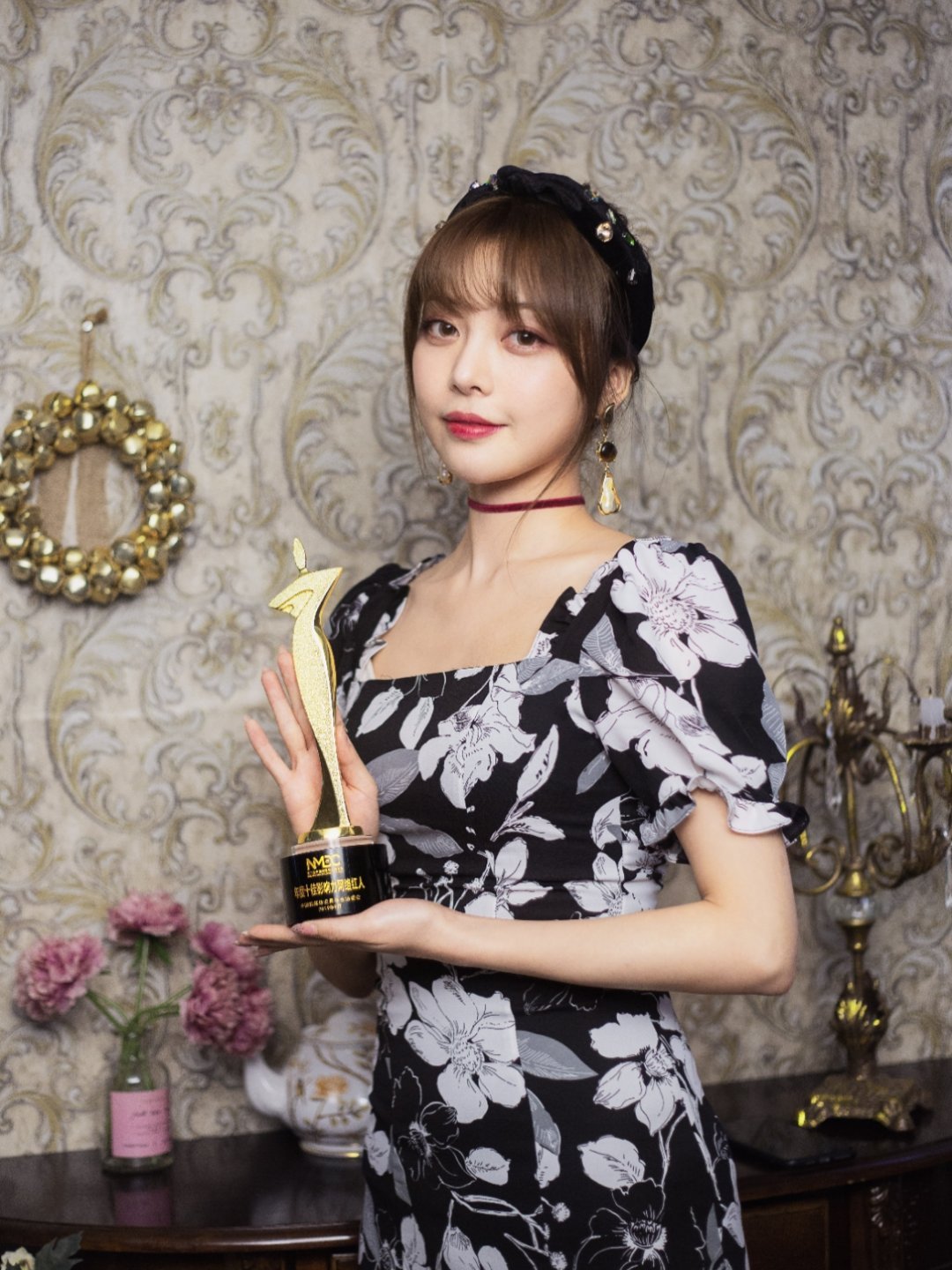 千万网红仙女酵母已近一年无收入 千万网红仙女酵母坦言自己近一年无主动商业收入，但