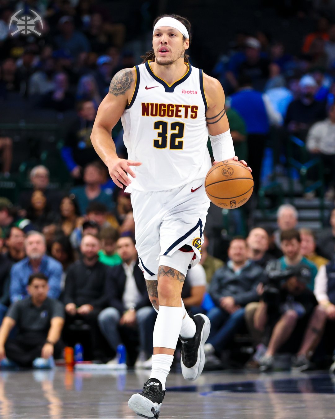 Shams：阿隆·戈登将因右腿筋拉伤在四到六周后接受复查。戈登此前在11月底遭遇