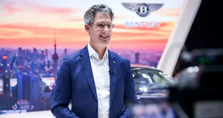 宾利汽车主席Frank：首款纯电动车型2027年引入中国市场