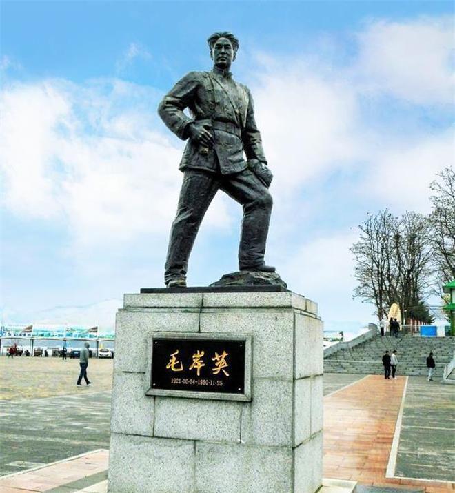 1990年，毛岸英去世40年后，她的妻子刘思齐突然向中央提出了两个疑问：第一，为