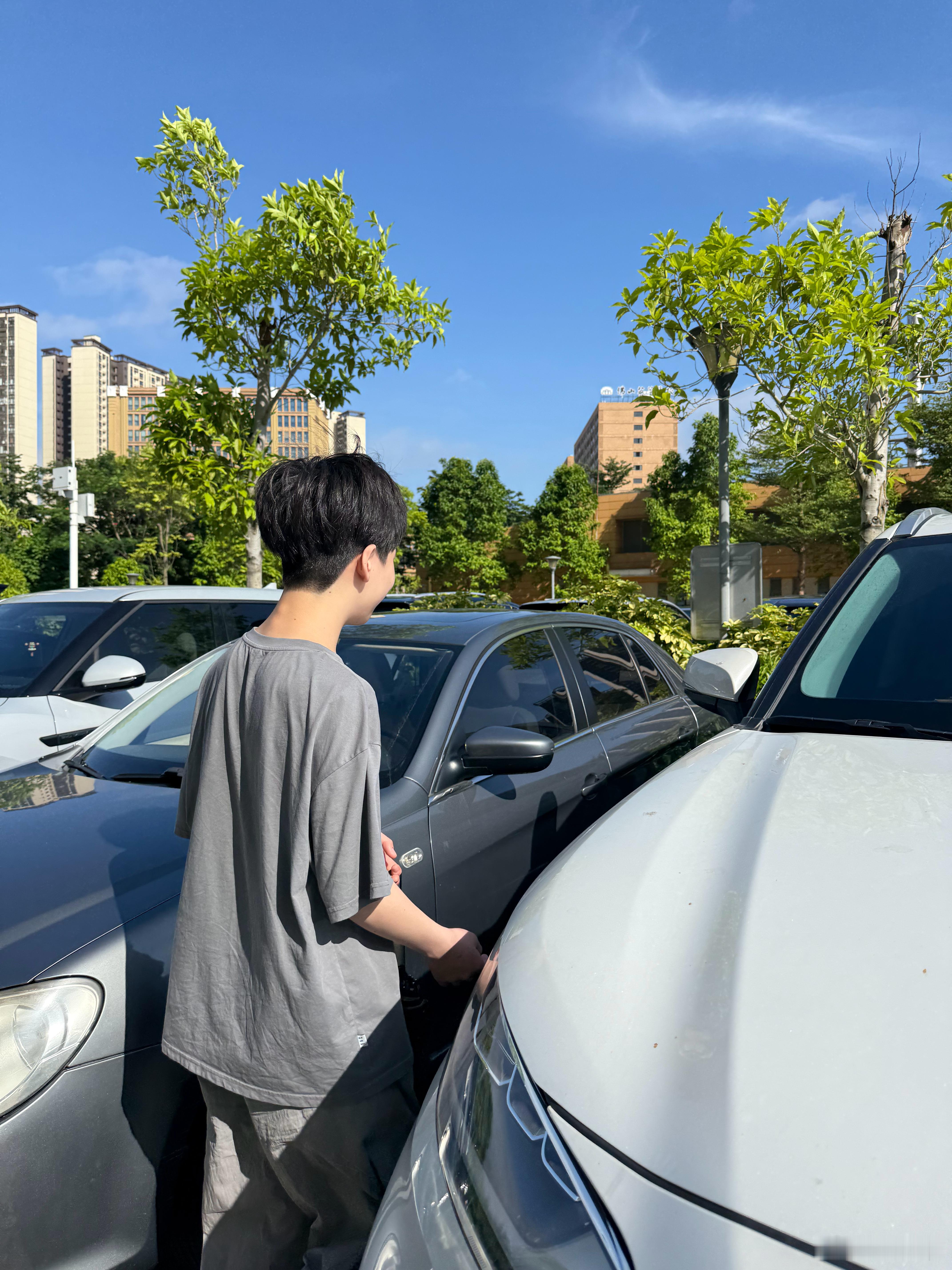 本期的正畸复诊已完成✅管完这个管这个，等把这俩都整完又该带姥姥去复诊了这个月的主