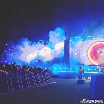 水木年华线下请粉丝吃烧烤 被圈粉！从舞台到烧烤摊，水木年华用最实在的方式回馈歌迷