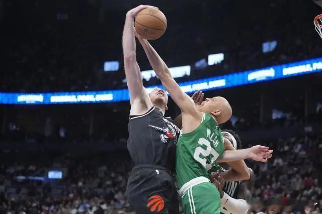 2K脸型锋线逆袭成绿军防守尖兵 沃尔什本赛季完美把握机会兑现潜力 曾被调侃脸型酷