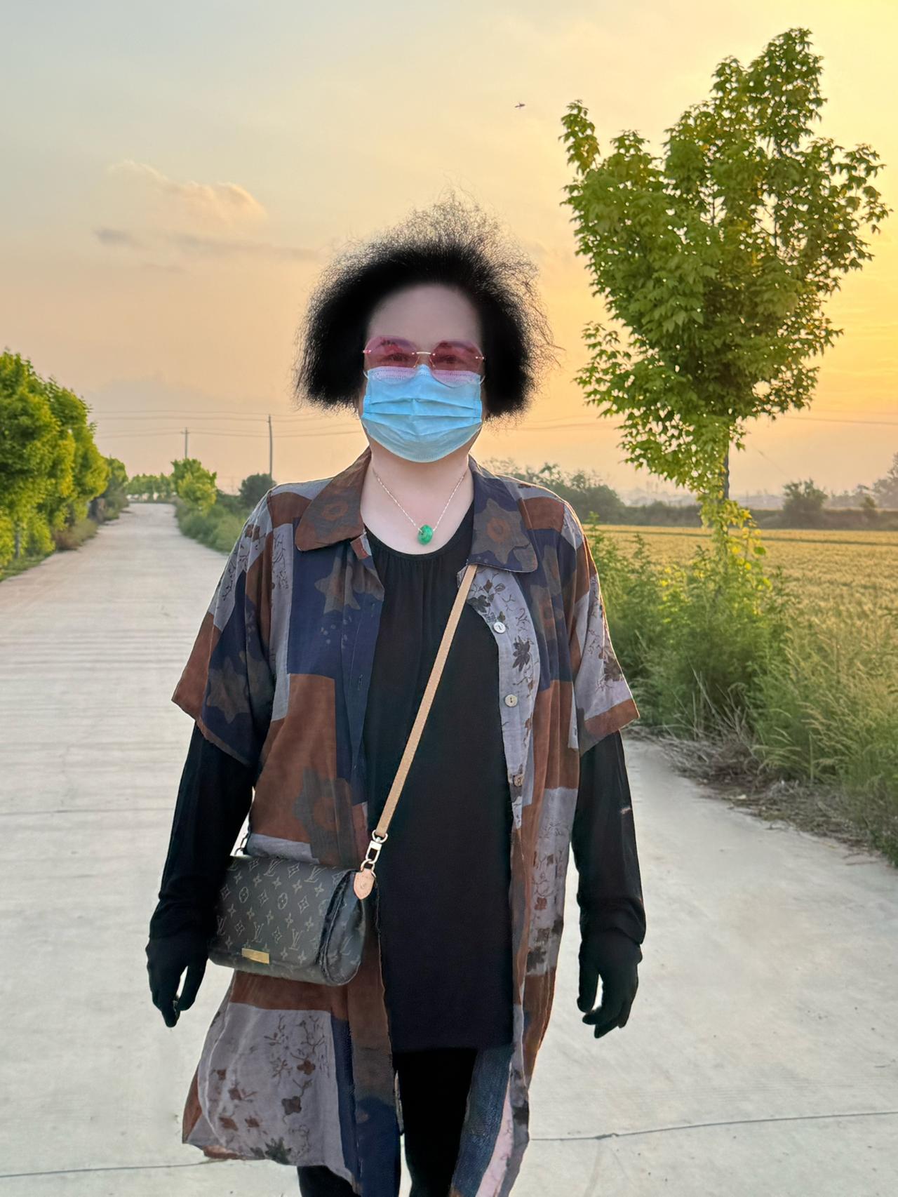 这几天可享受美，新鲜空气了。
每天出去呼吸呼吸新鲜空气，还能看看地里的庄稼长成啥