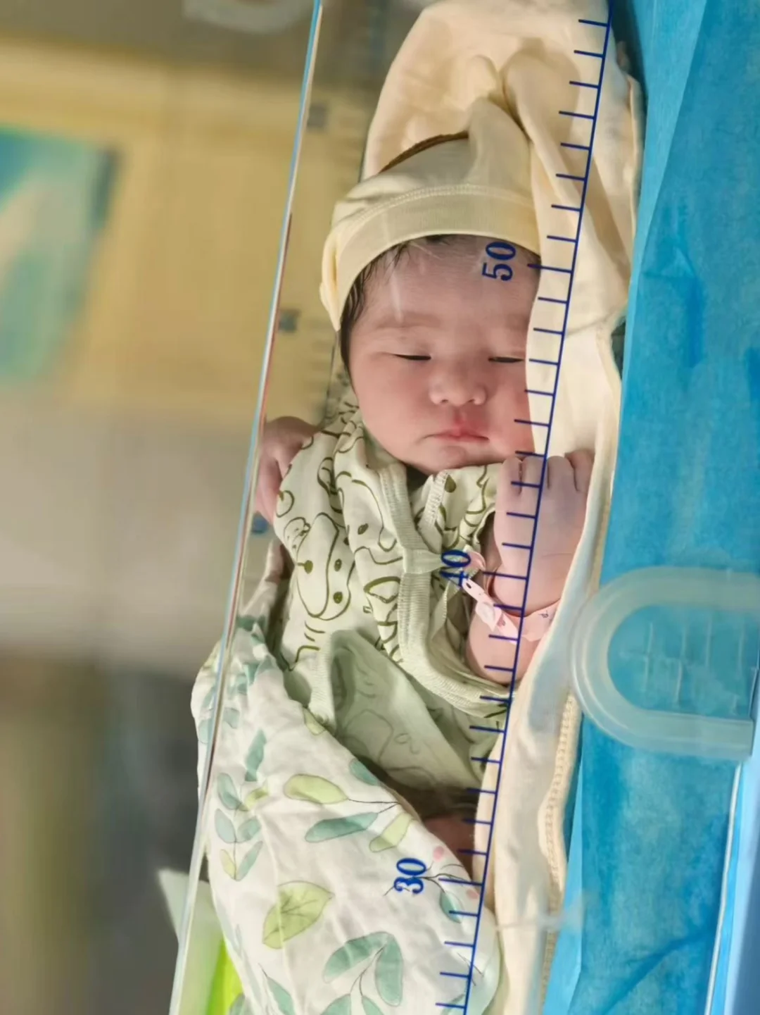 生了！是儿子6.8斤！可以暂停一下恭喜我吗