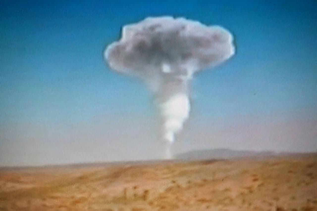 2025年11月6日，有人深入聊了《军事篇》中的氢弹。目前，公开承认拥有氢弹的有