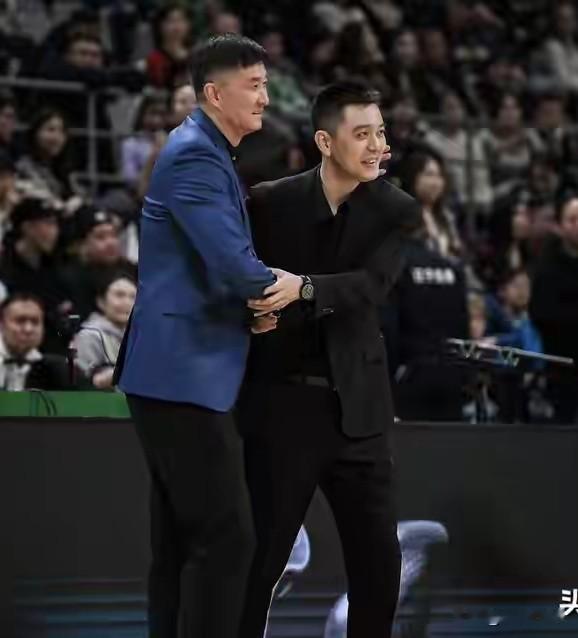 各队大名单确定！CBA下赛季，最值得期待的五组球队对决。
1、上海久事VS北京北