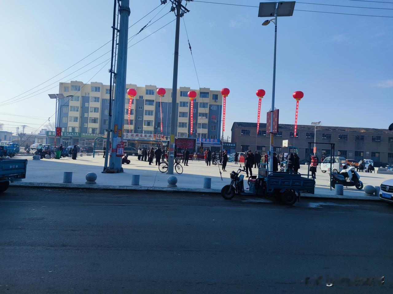 昨天流窜到葫芦岛南票区金星镇，感受一下葫芦岛金星人民的年味，关键是带着任务去的，