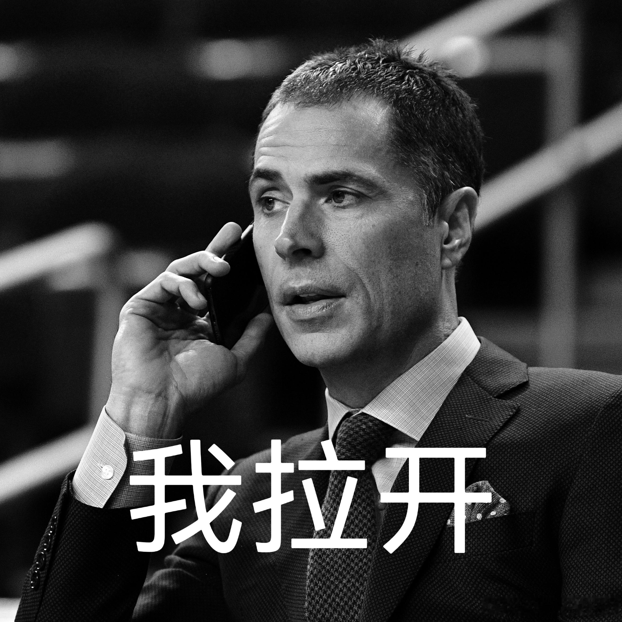 放下刚刚得知消息后的震惊，仔细分析一下湖人在自由市场开市以来的动作，大概看出了这