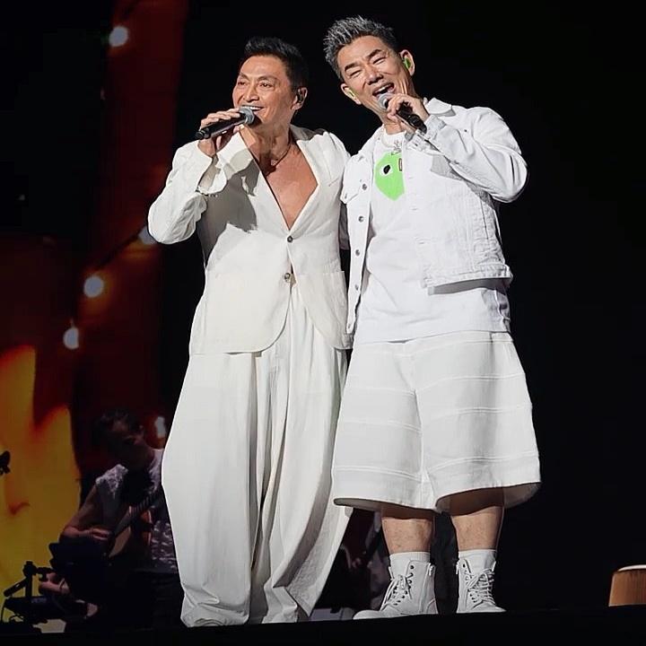 何家劲空降任贤齐演唱会上热搜，网友给美女演员留言，盼两人合体
近期娱乐圈最惊喜的