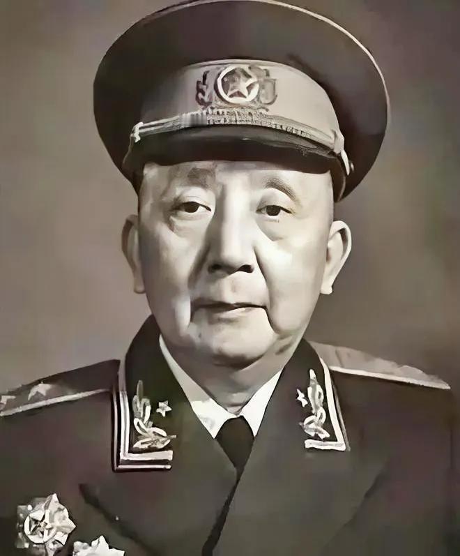袁子钦（政道）福建上杭人，开国中将，长期执掌军队干部工作。长征伊始便从事政治宣传