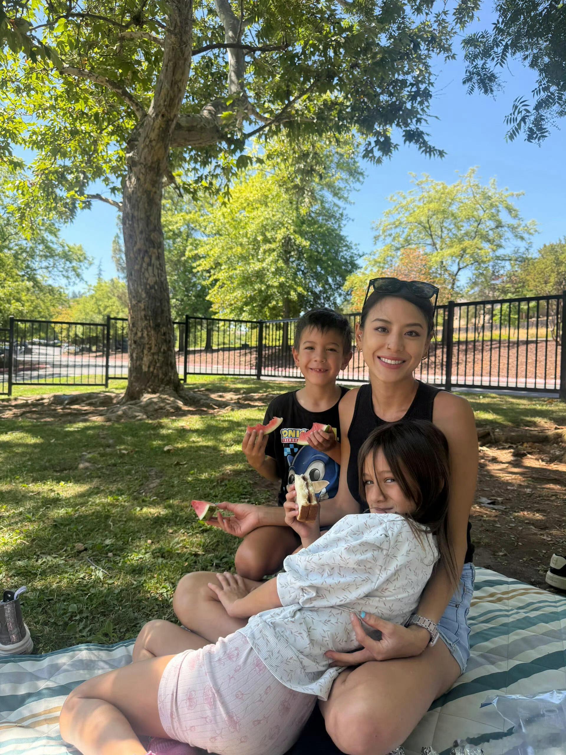 江语晨带孩子们看浪姐乘风2026小小粉丝上线！江语晨带娃沉浸式看乘风2026 