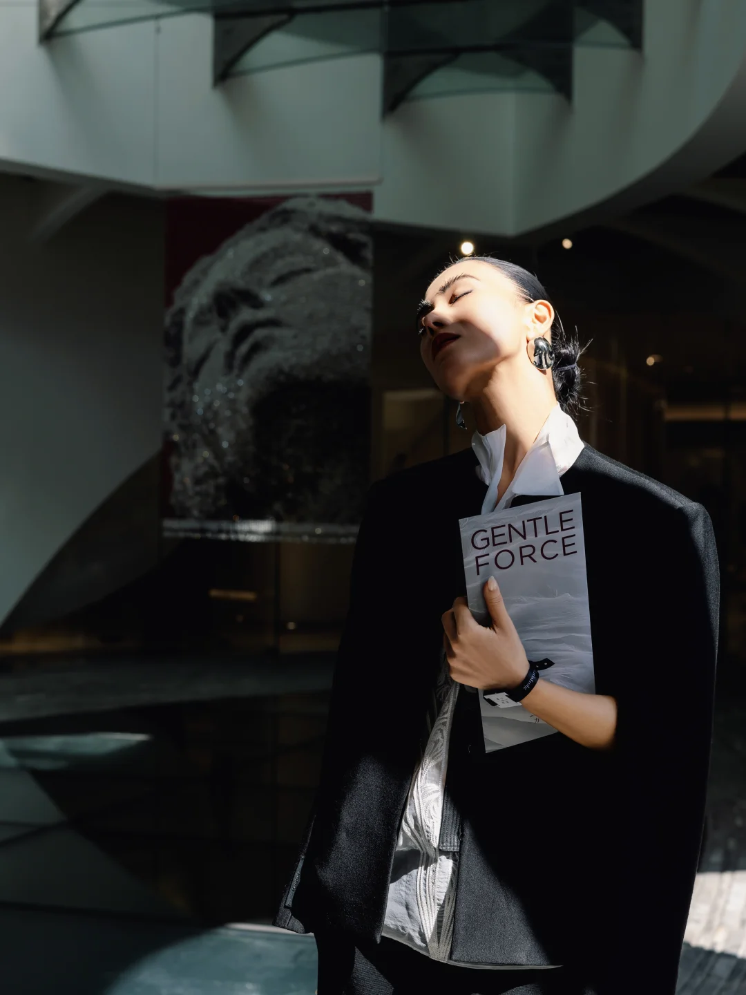 最打动人的力量，来自于真实与脆弱的美