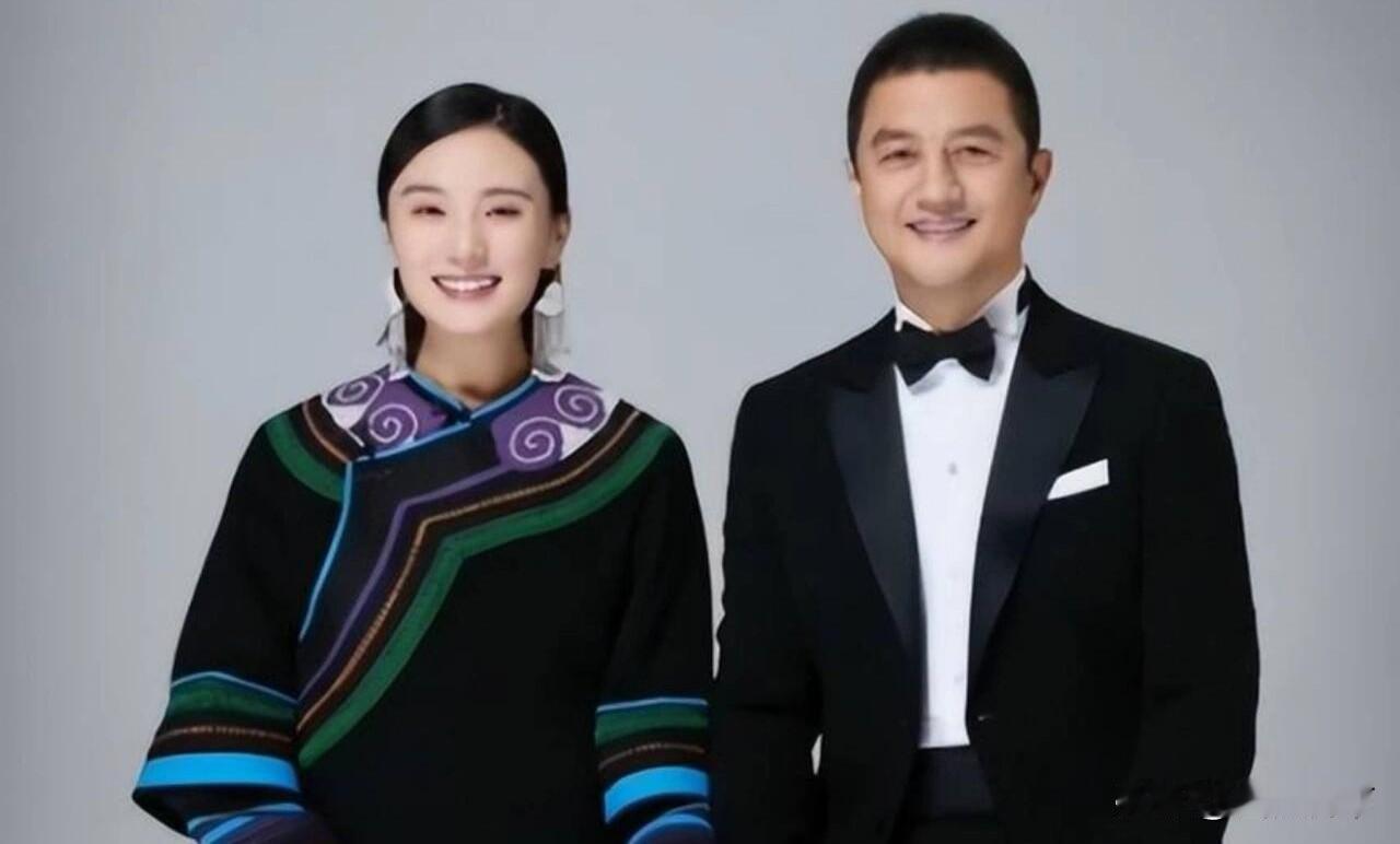 恭喜李亚鹏前妻海哈金喜恢复单身，你说别人找老登是因为老登有钱又有闲，你找老登图啥
