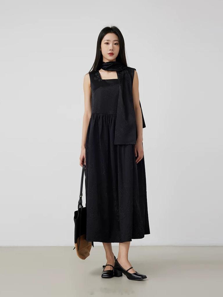 拍到喜欢的品牌的后果就是……Kuku买它家的衣服[摊手] ​​​