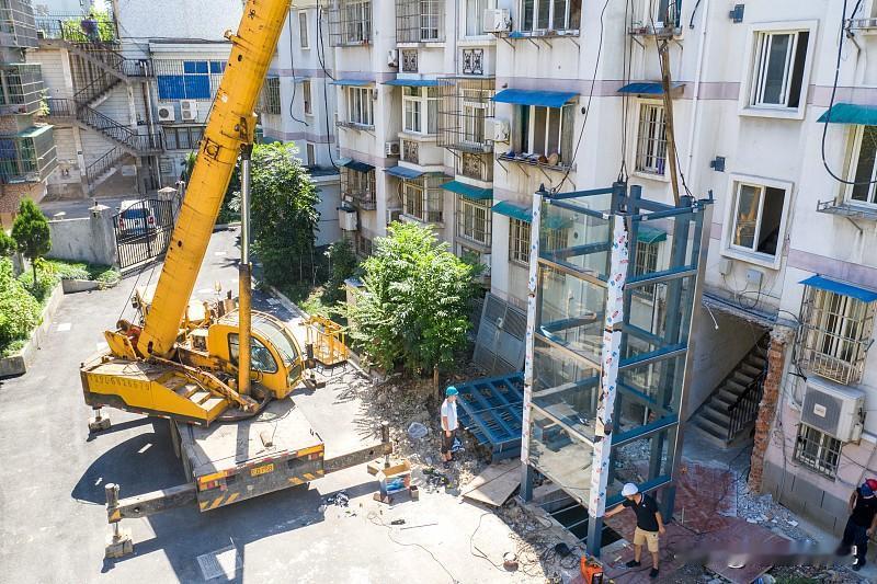 老旧小区装电梯,一楼要不要出钱?
一楼可以不出钱，而且这次住建委发表意见，也是一