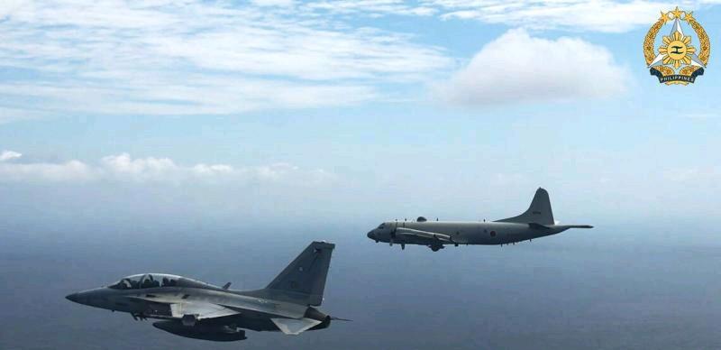 菲律宾、美国和日本军队在台湾南部的巴士海峡举行一周联合演习之际，解放军南部战区在