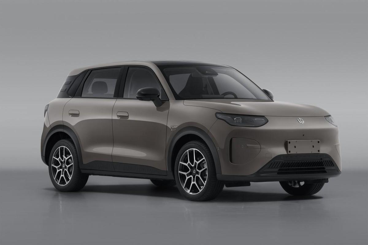 零跑A10再露锋芒！工信部公示+欧洲参展显露全球底气。
 
上周，大家期待已久的