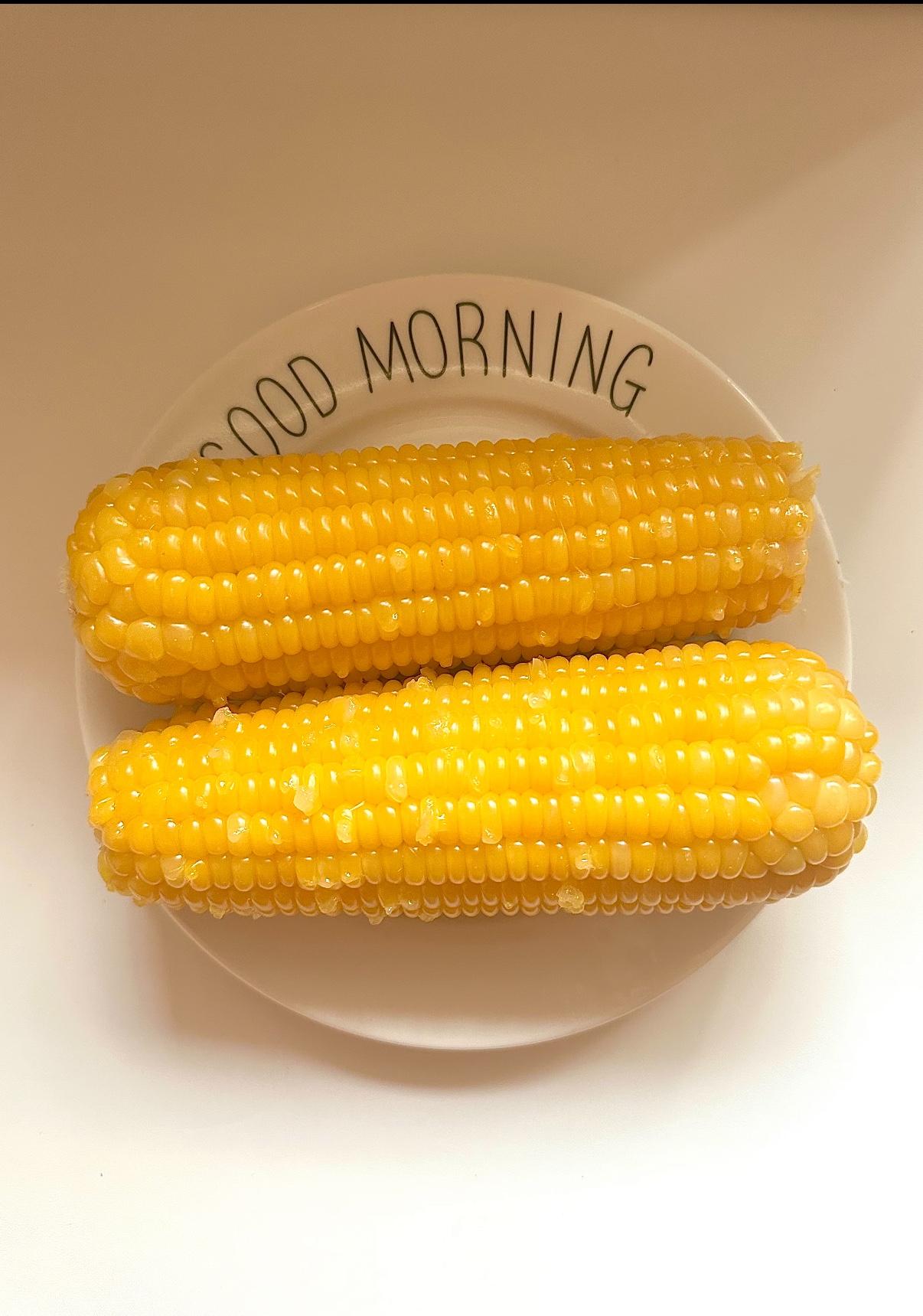 玉芦，我特别喜欢吃，所以每年爸爸妈妈到会在田里种特别多。