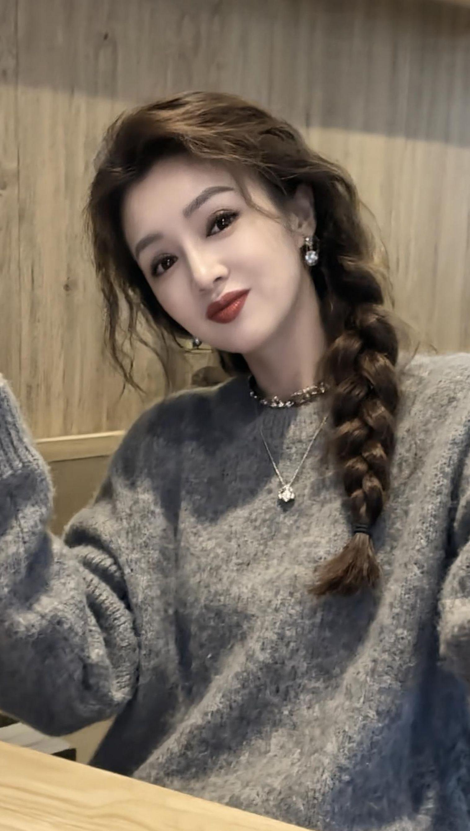 我在期待一束光 ……