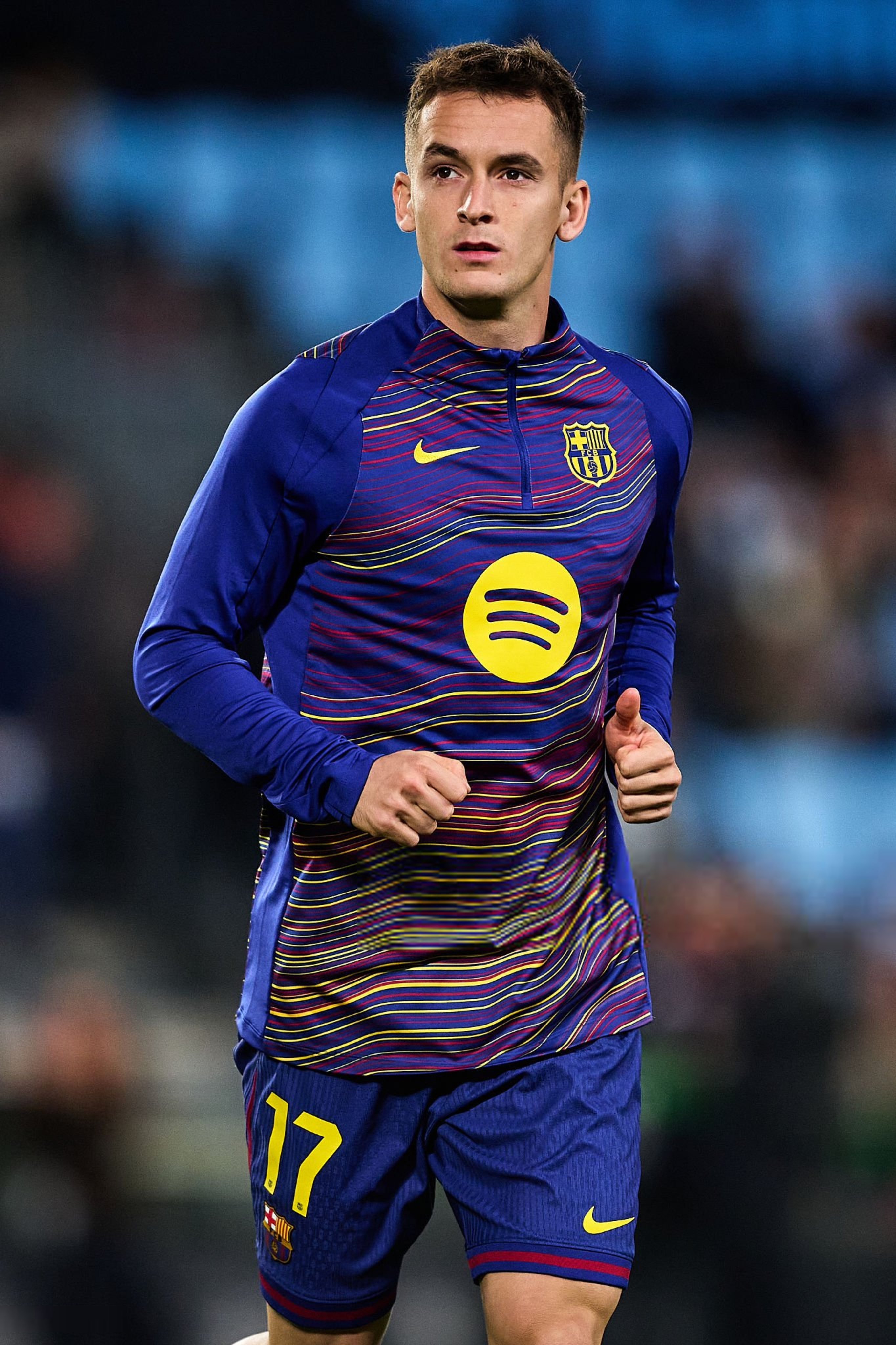 每体：今天是休息日，但卡萨多是唯一一个自愿前往甘伯城加练的人，甚至还额外增加了训