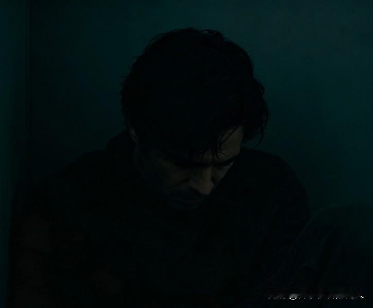 负债时，你亏欠了谁？我最亏欠的，是孩子和父母。

孩子该玩的年纪，我连一个像样的