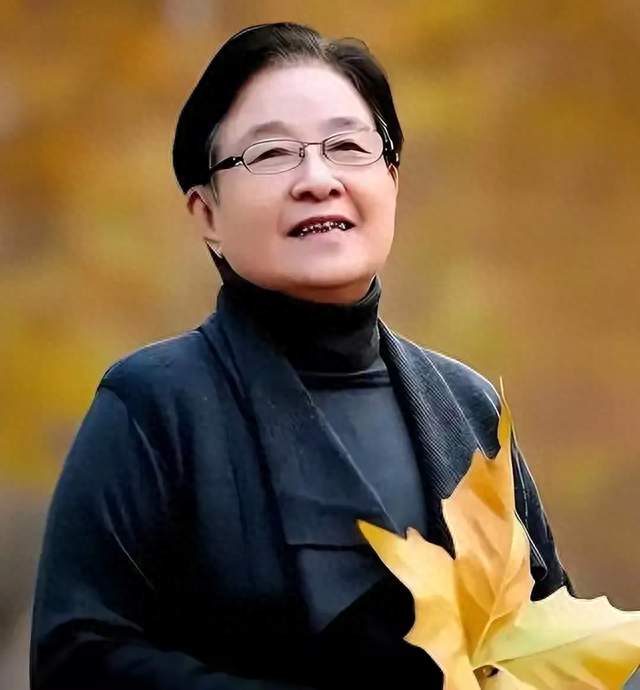 同门四巨星命运各异：刘欢病逝，毛阿敏弃百亿家产隐退海外