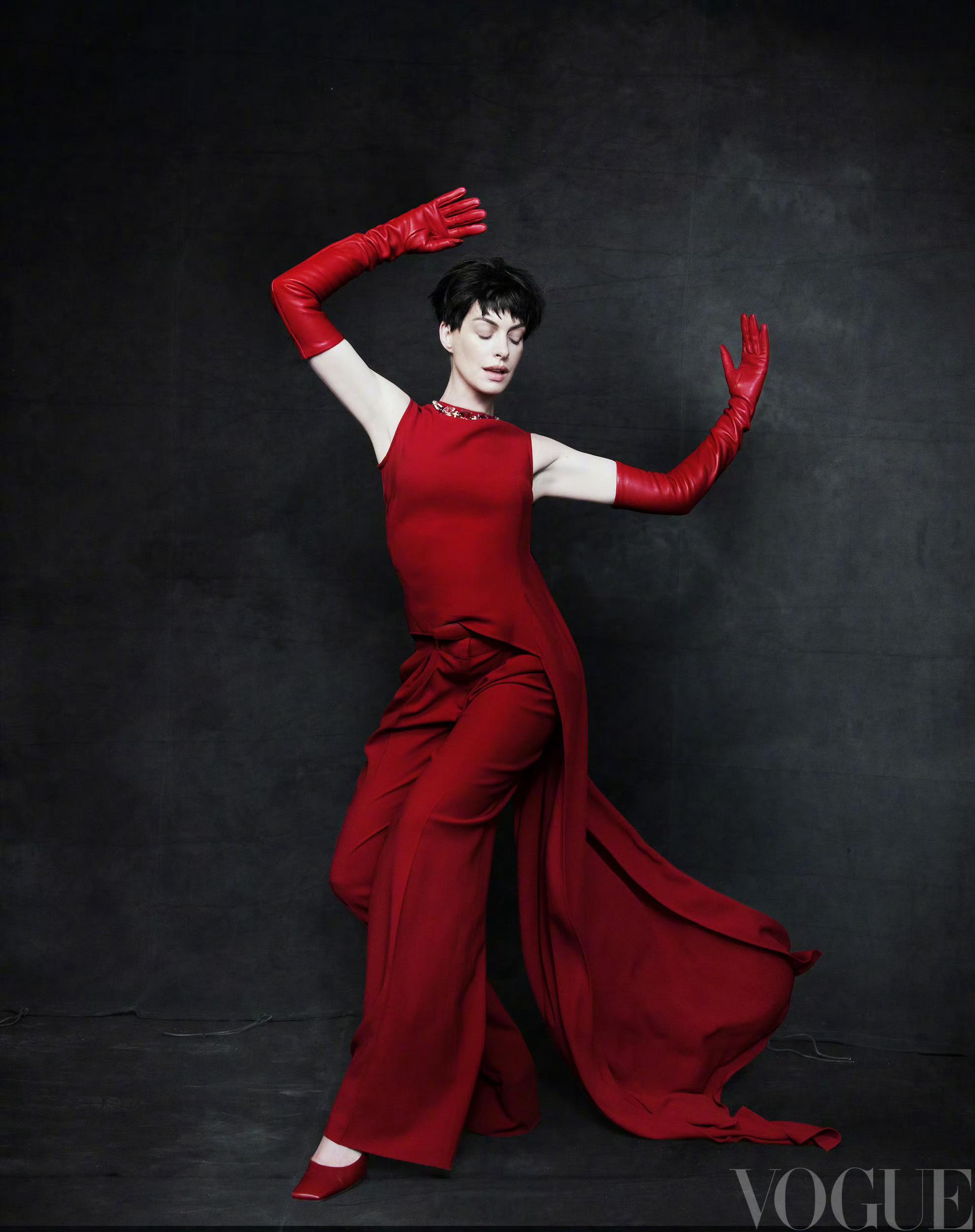 封面大赏 VOGUE China September 2026  ||  安妮海