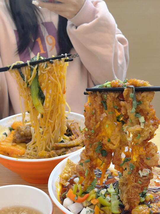 舟山首家！！爆炒🔥螺蛳粉！！