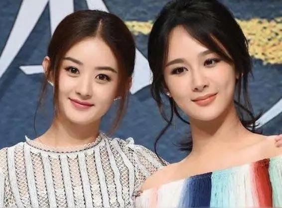 杨紫和赵丽颖同框，相比之下，原来杨紫更有大女主的气质，大女主的身材，大女主的气场