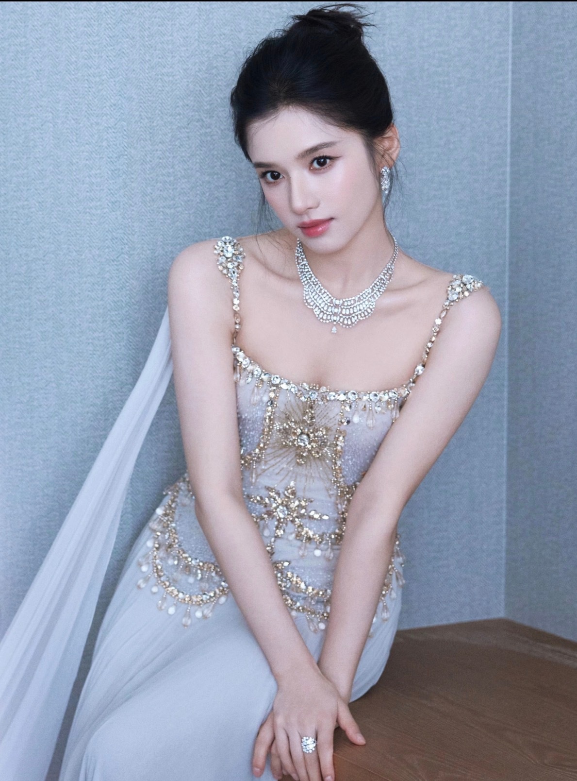 【人像摄影】演员张婧仪。张婧仪好灵啊野狗骨头开播张婧仪野狗骨头张婧仪出场太美了张