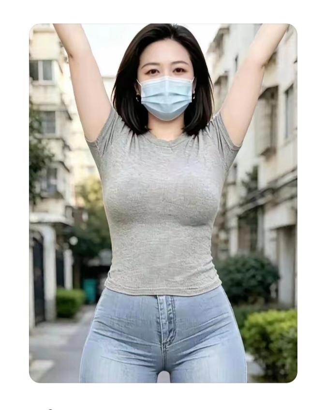 赞“美女”
美女今天要出门；
全副武装防病菌；
虽然夏天遭点罪；
可是体态真美丽