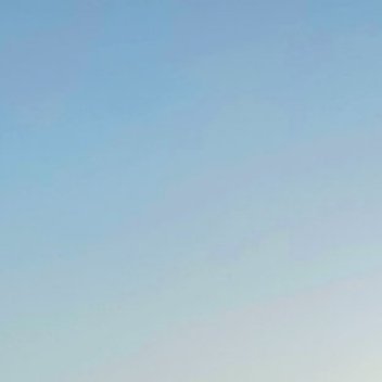 善良是一种力量，让我们在日常生活中传递关爱与温暖。日行一善，简单却能积少成多，它