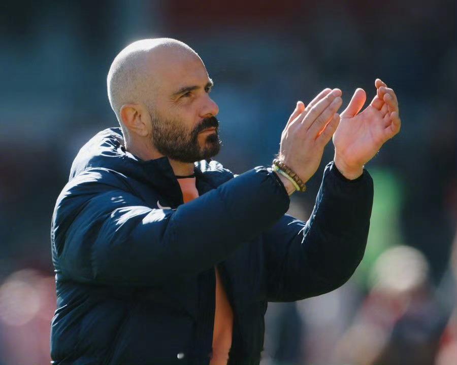 切尔西官宣马雷斯卡下课 2026年第一天，切尔西官宣主教练马雷斯卡下课。2024