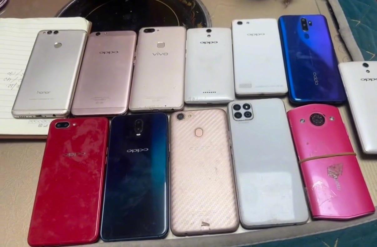 内存涨价，不只是苹果手机，现在所有的二手手机回收价都涨了，以前只能换菜刀换脸盆的