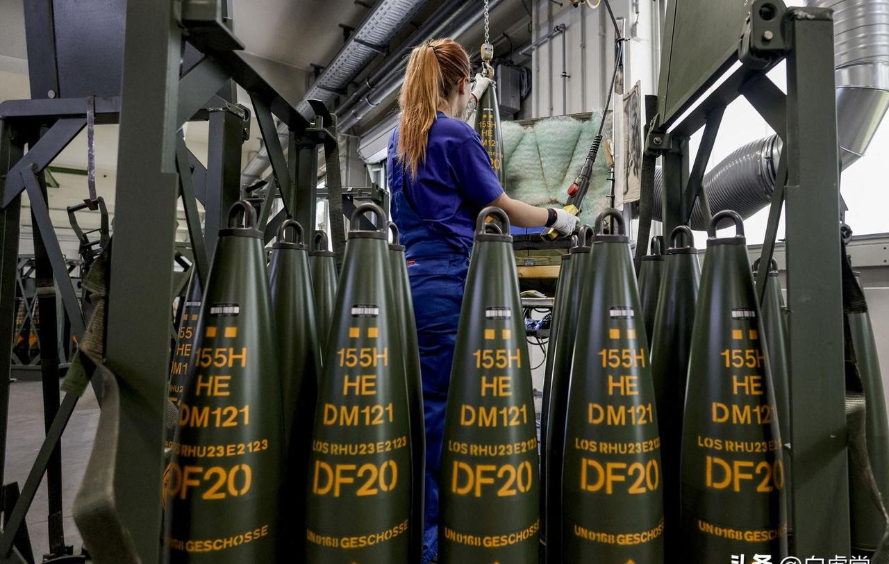 红军城：乌克兰战场的达摩克利斯之剑
红军城变成焦点了，俄乌双方打得厉害，位置很关