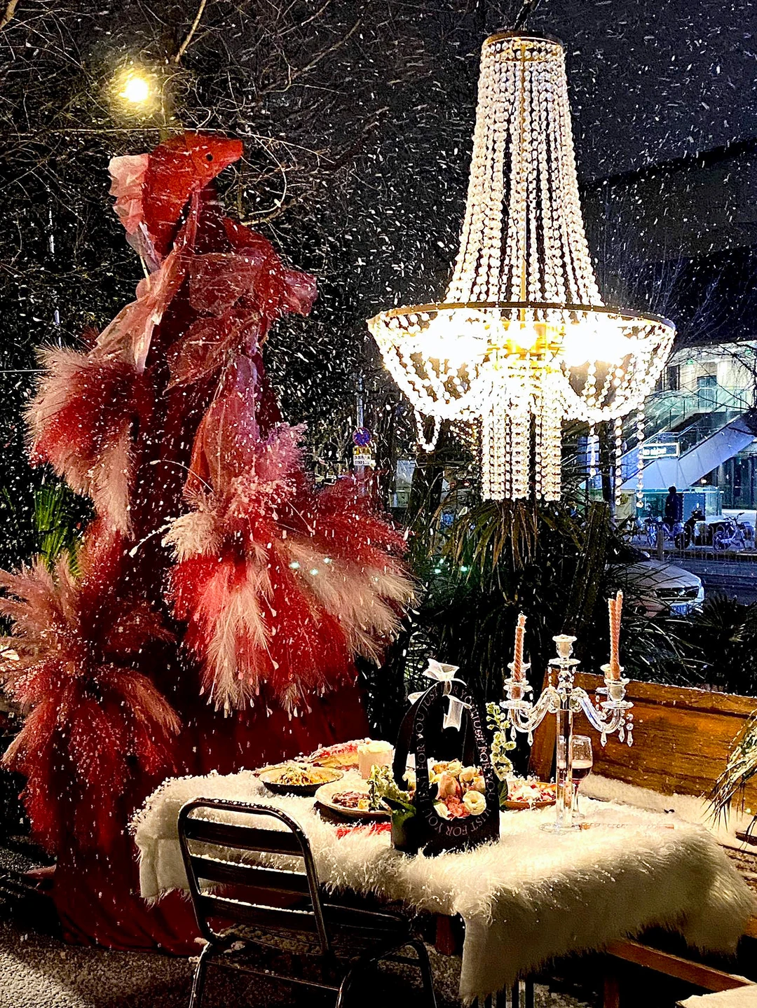 卧卧卧卧！武汉餐厅已经卷成这样了吗？？？