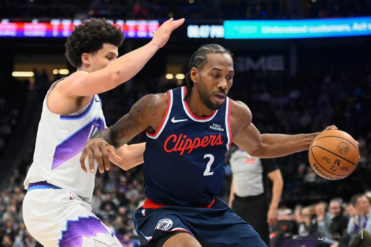 快船115:103战胜爵士，战绩已经追平了开拓者！
最近一个多月快船势头非常猛，