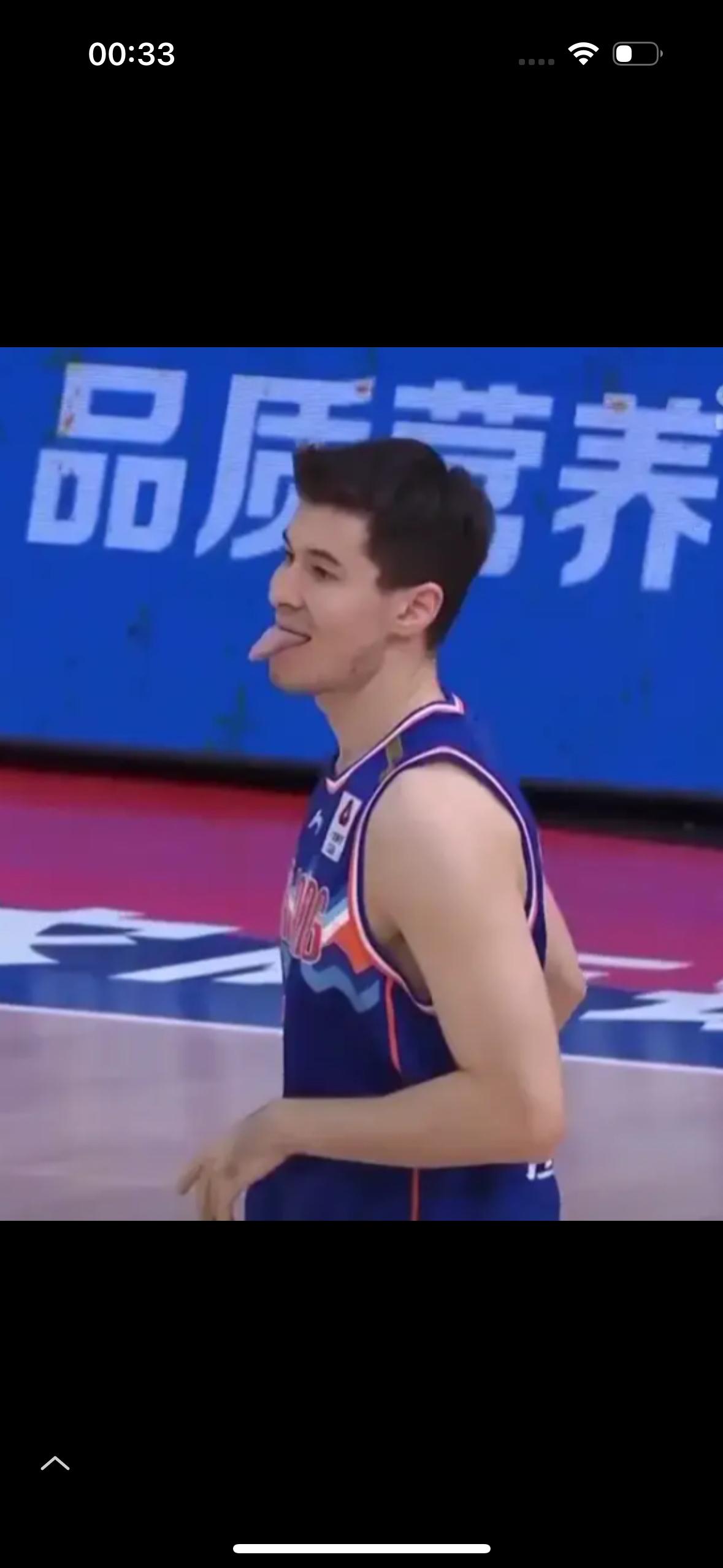 阿布都沙拉木兄弟，真心的希望你下个赛季能够带领新疆飞虎男篮打进季后赛吧！

  