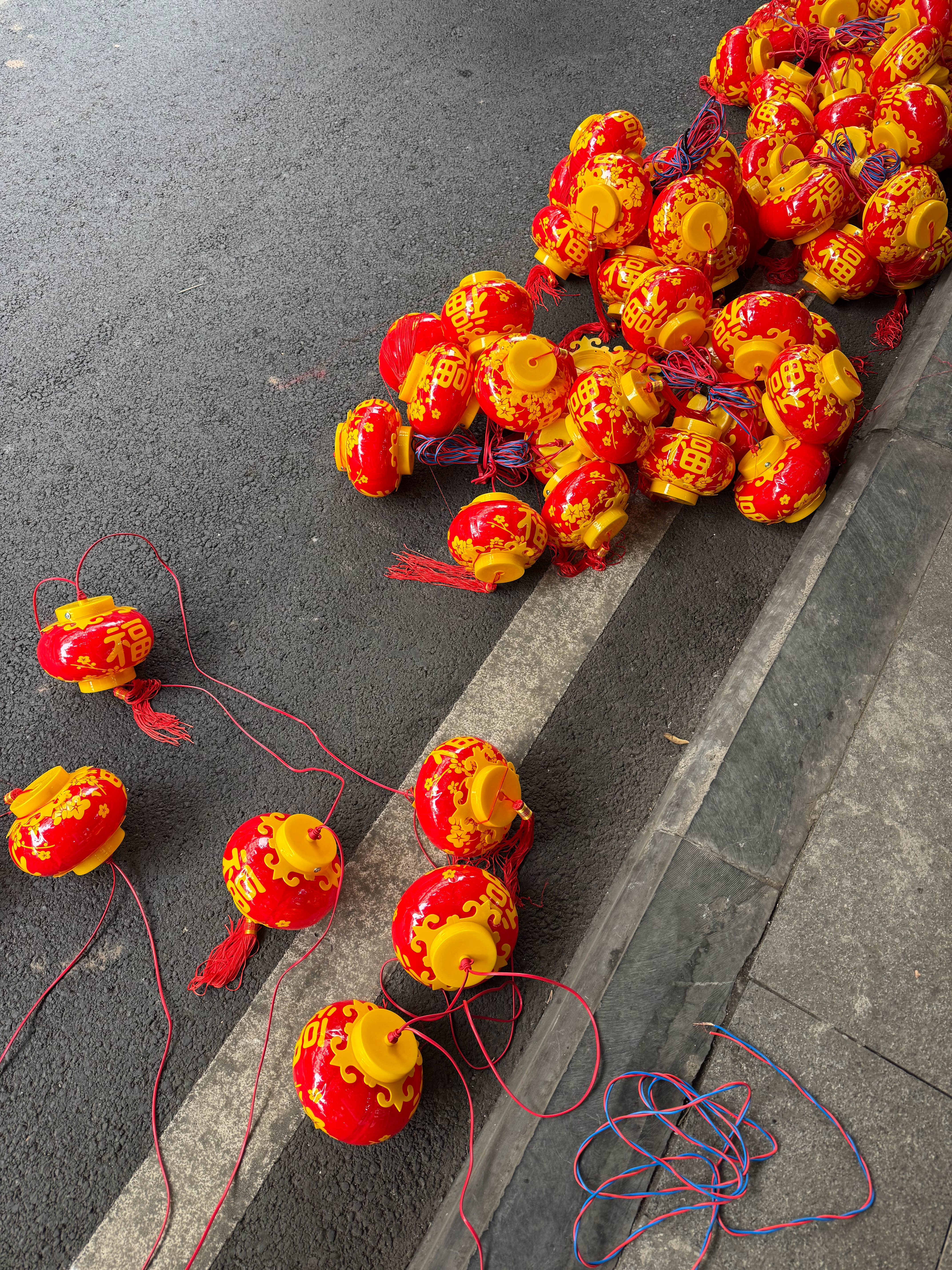 今日立春。冬去春来，万物更生。立春 广元·苍溪