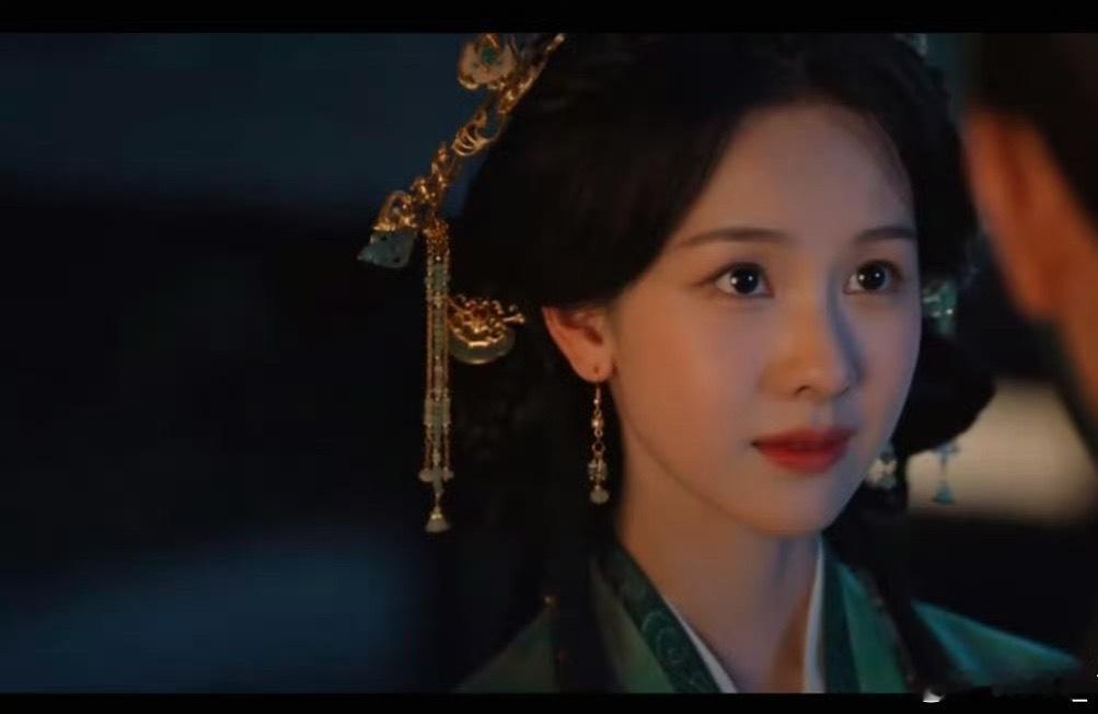 白鹿莫离戏内截图和陈都灵翘楚戏内截图对比，你更pick谁的演技 