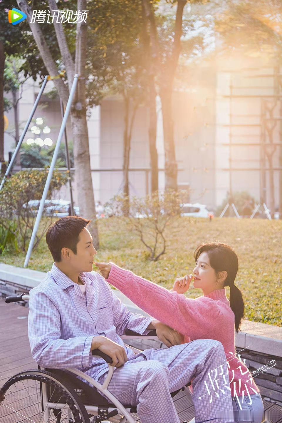 惠英红想当陈伟霆MV女主 惠英红在线为陈伟霆的新曲助威，期待她在音乐与表演上的精