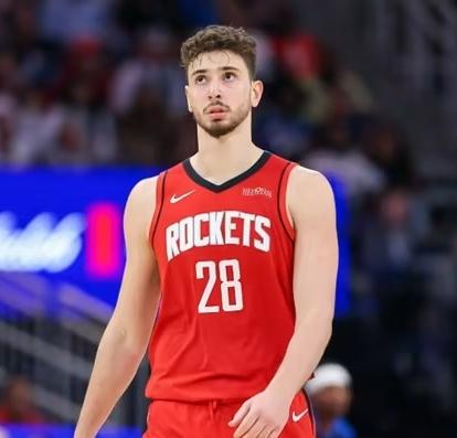 火箭队危险了，申京缺席，乌度卡被迫变阵。

北京时间12月28日，火箭结束了6连