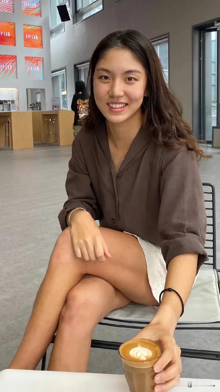 实话实说，看到很多人都说王欣瑜实力不行，我觉得这样过早下结论，有点草率，毕竟她才