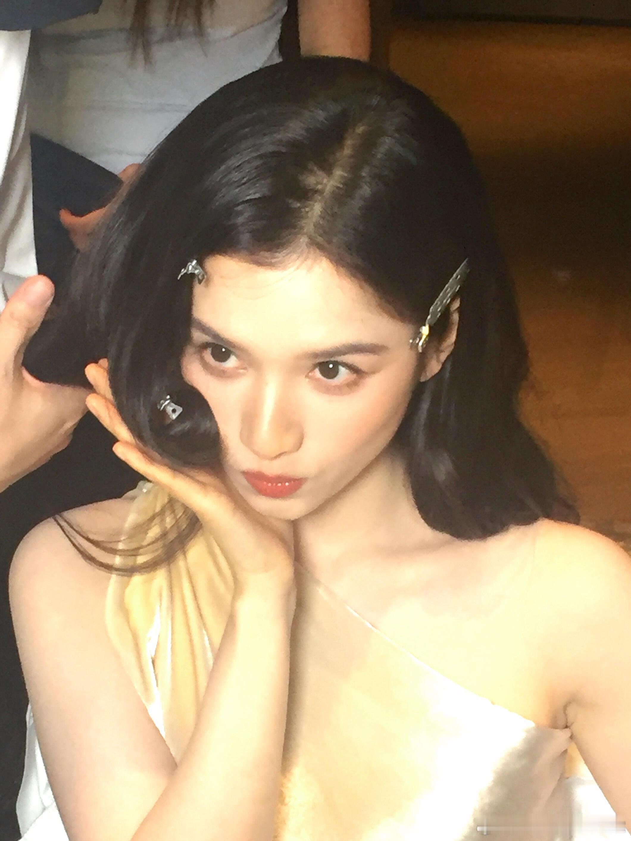 张婧仪[超话]  救命姐姐好美 ​​​